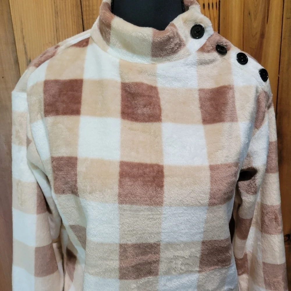 Plaid Button-Shoulder Sweater - Picture 5 of 10
